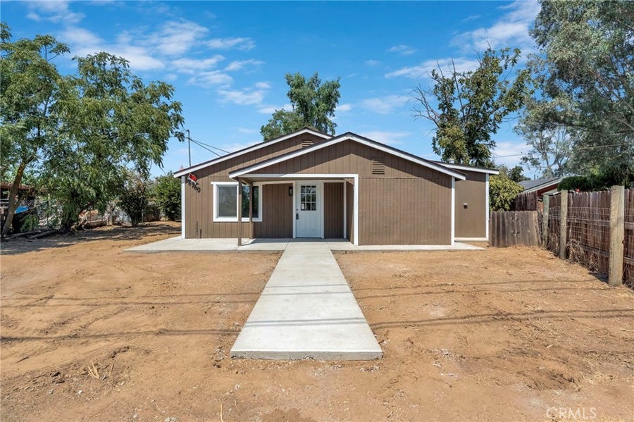 Property photo for 15760 Raymond, Madera, CA