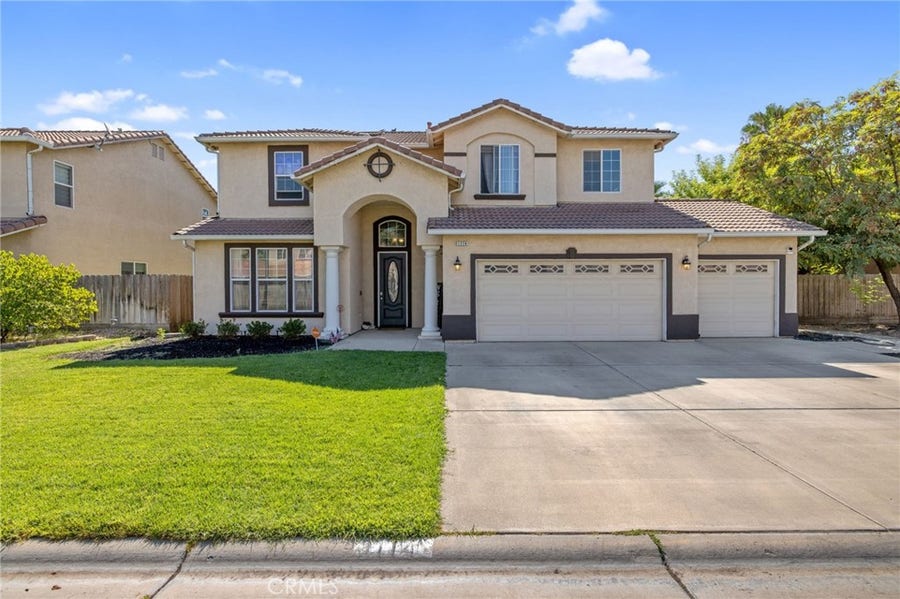 Property photo for 1114 Paradise Drive, Lemoore, CA