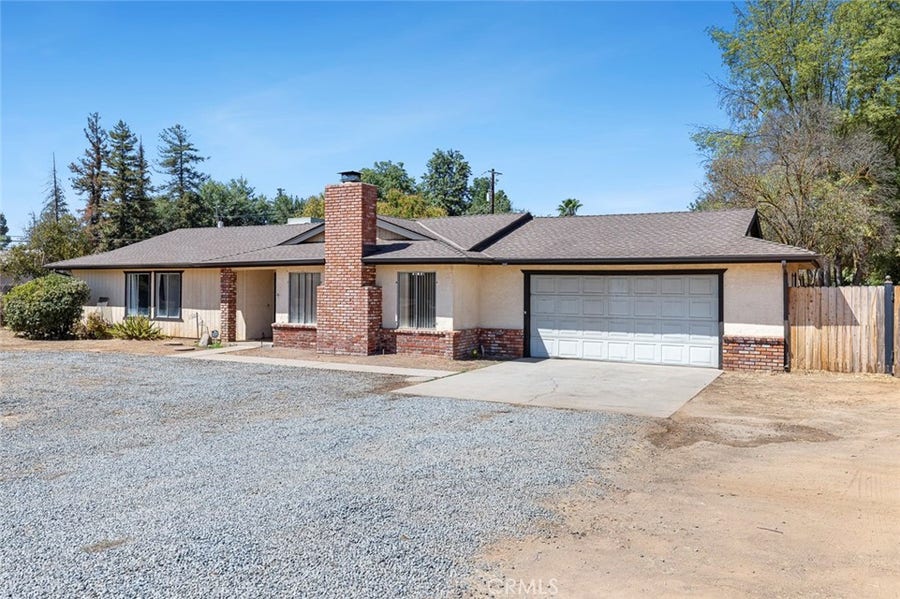 Property photo for 11914 Charlton Road, Madera, CA