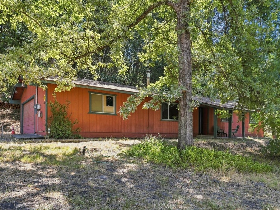 Property photo for 44754 Mountain Meadows, Oakhurst, CA