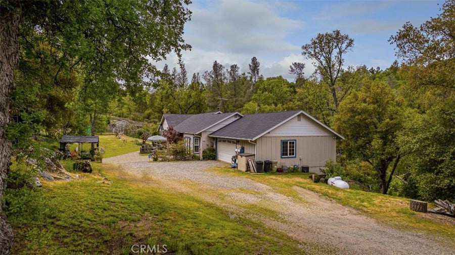 Property photo for 50622 Critter Creek Lane, Oakhurst, CA
