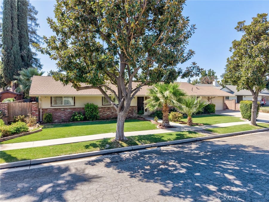 Property photo for 5170 E Huntington, Fresno, CA