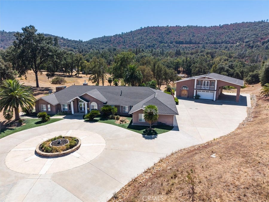 Property photo for 49344 Deerview Lane, Oakhurst, CA