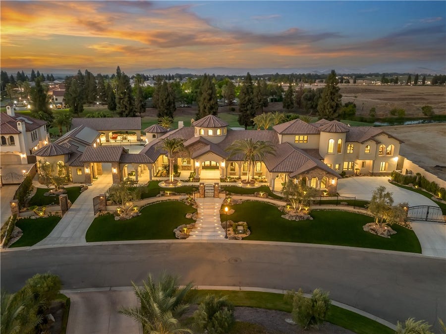 Property photo for 2230 E Spey Valley, Fresno, CA