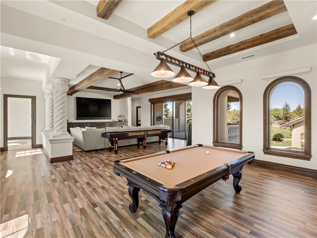 2230 E Spey Valley, Fresno, CA 93730