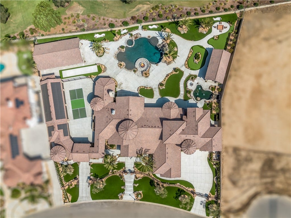 2230 E Spey Valley, Fresno, CA 93730