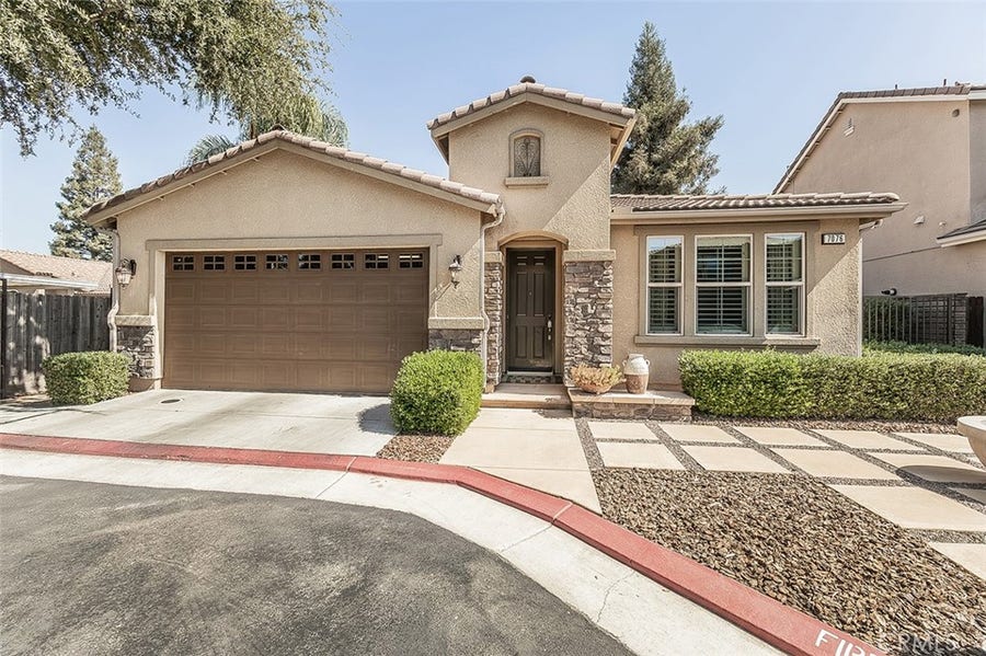 Property photo for 7076 N Cedar Hill Drive, Fresno, CA