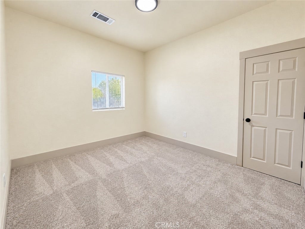 2837 E Grant Avenue, Fresno, CA 93701