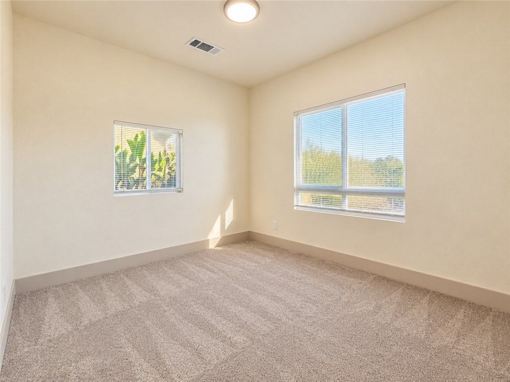 2837 E Grant Avenue, Fresno, CA 93701