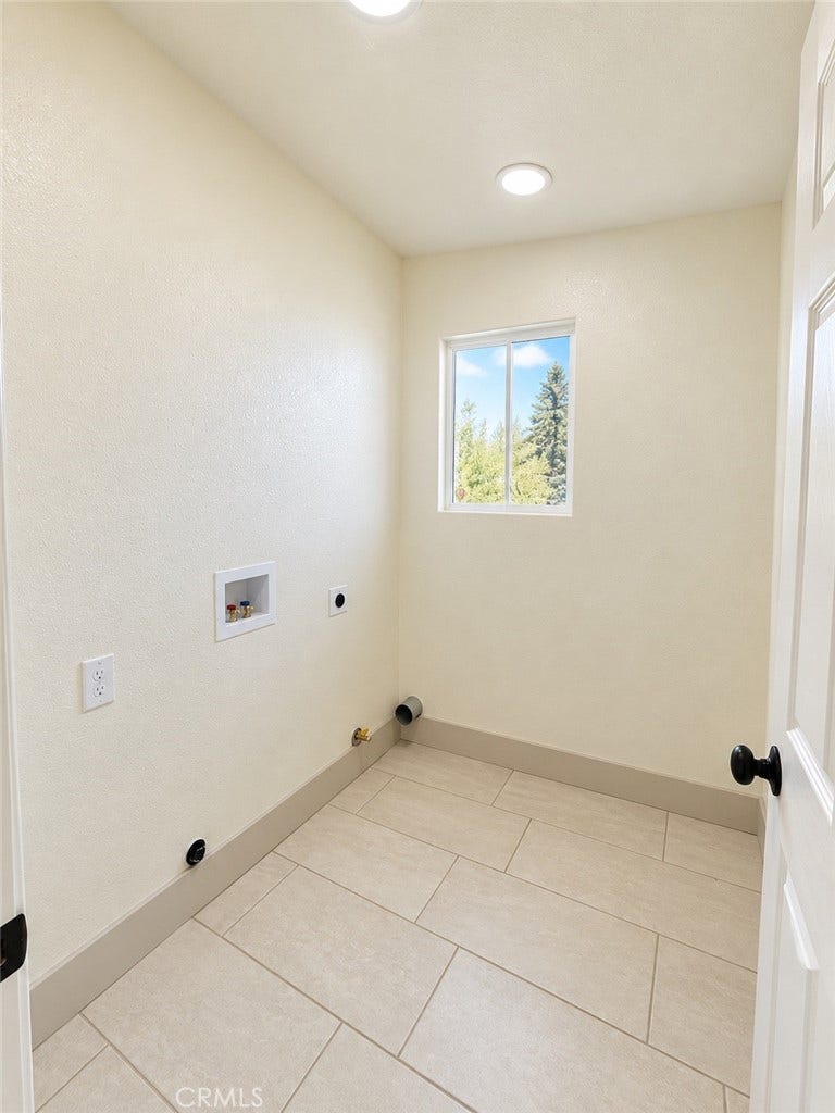 2837 E Grant Avenue, Fresno, CA 93701