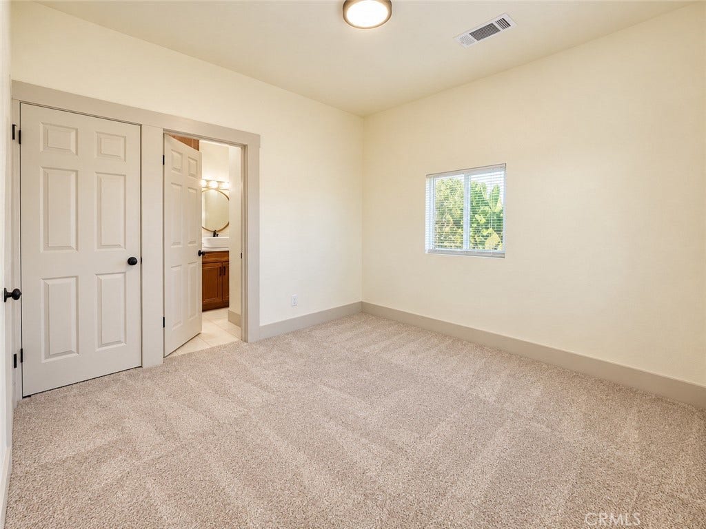 2837 E Grant Avenue, Fresno, CA 93701
