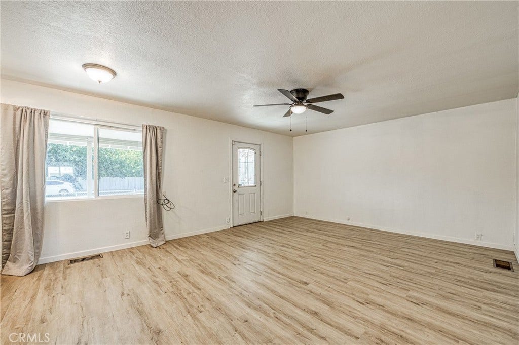 2146 W Dudley, #2, Fresno, CA 93728 2146 W Dudley, #2, Fresno, CA 93728