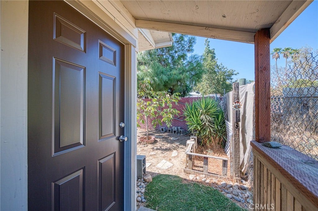 2146 W Dudley, #2, Fresno, CA 93728 2146 W Dudley, #2, Fresno, CA 93728