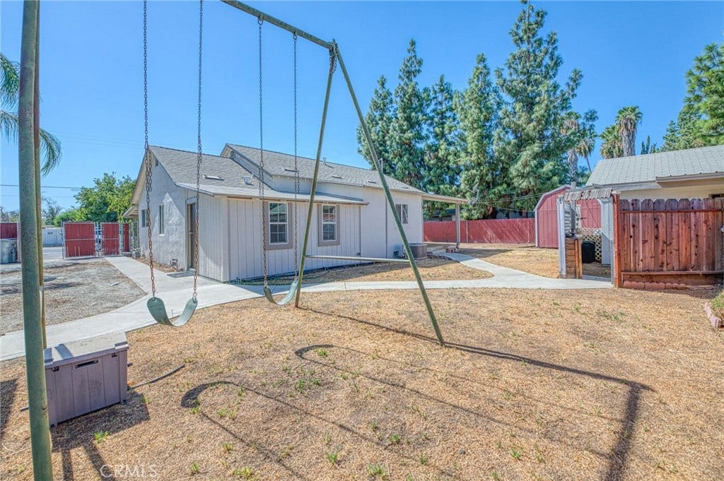 2146 W Dudley, #2, Fresno, CA 93728 2146 W Dudley, #2, Fresno, CA 93728