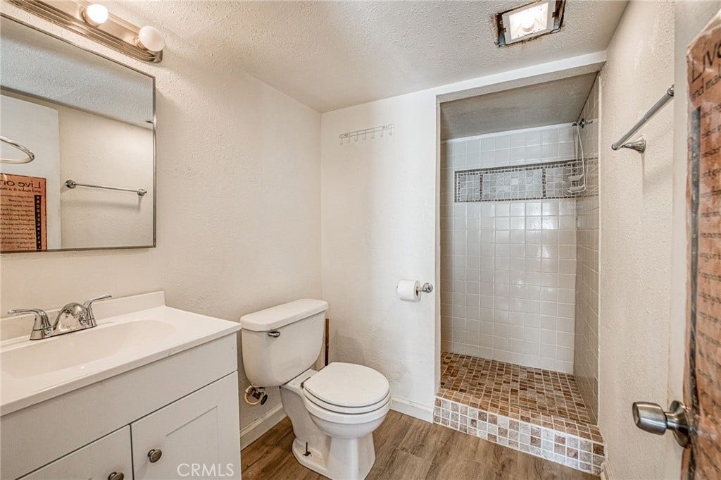 2146 W Dudley, #2, Fresno, CA 93728 ADU Bathroom