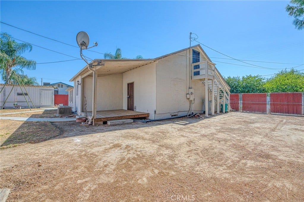 2146 W Dudley, #2, Fresno, CA 93728 2146 W Dudley, #2, Fresno, CA 93728