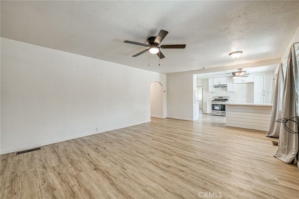 2146 W Dudley, #2, Fresno, CA 93728 2146 W Dudley, #2, Fresno, CA 93728