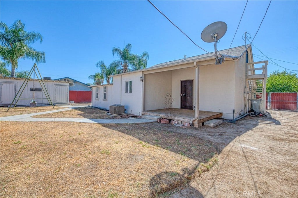 2146 W Dudley, #2, Fresno, CA 93728 2146 W Dudley, #2, Fresno, CA 93728