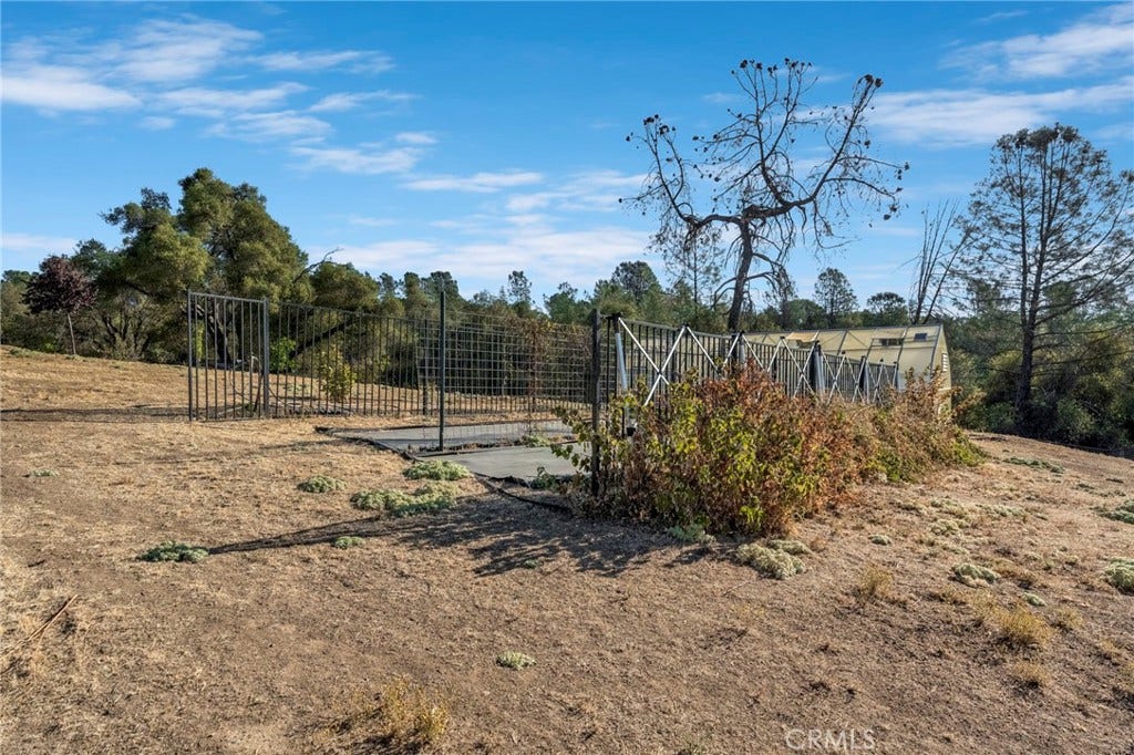 43980 Highway 49, Ahwahnee, CA 93601 43980 Highway 49, Ahwahnee, CA 93601