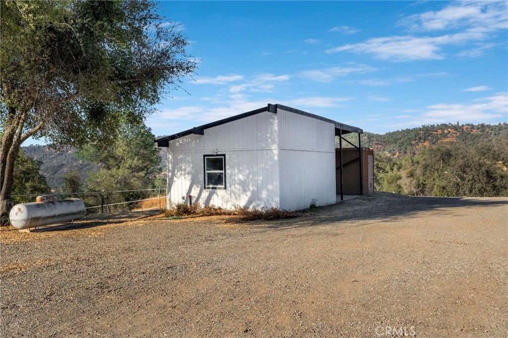 43980 Highway 49, Ahwahnee, CA 93601 43980 Highway 49, Ahwahnee, CA 93601