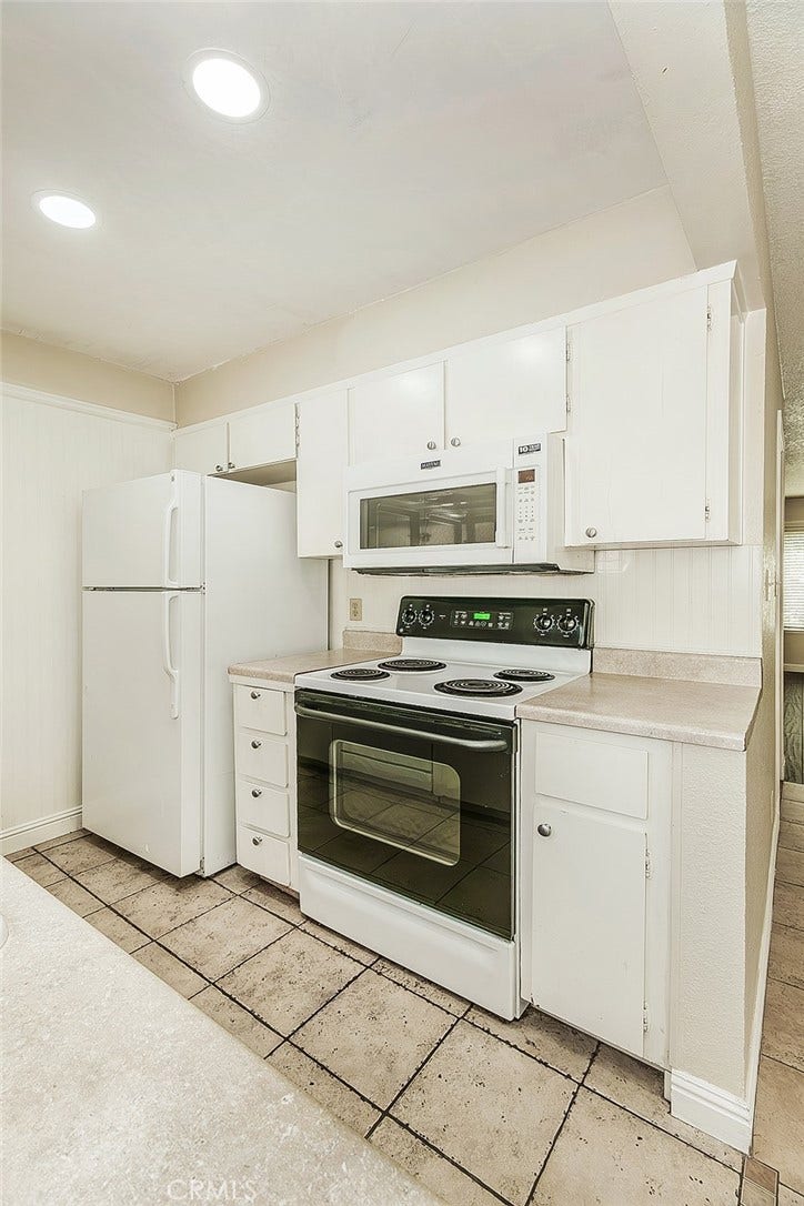 5138 E Ashlan, #127, Fresno, CA 93612