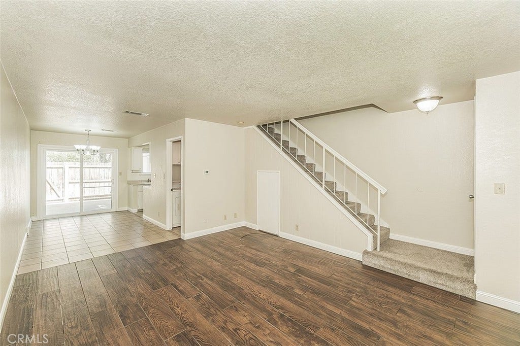 5138 E Ashlan, #127, Fresno, CA 93612