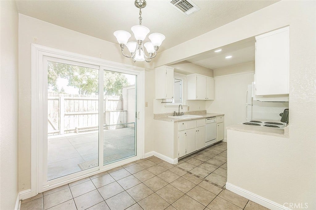 5138 E Ashlan, #127, Fresno, CA 93612