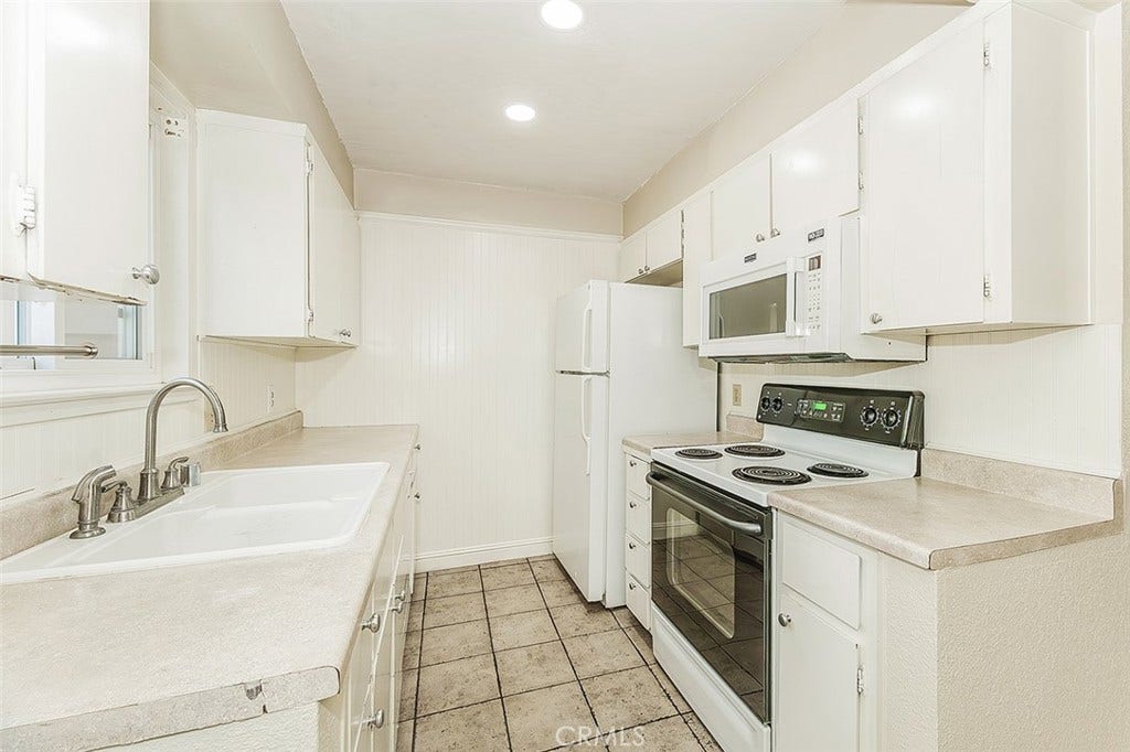 5138 E Ashlan, #127, Fresno, CA 93612