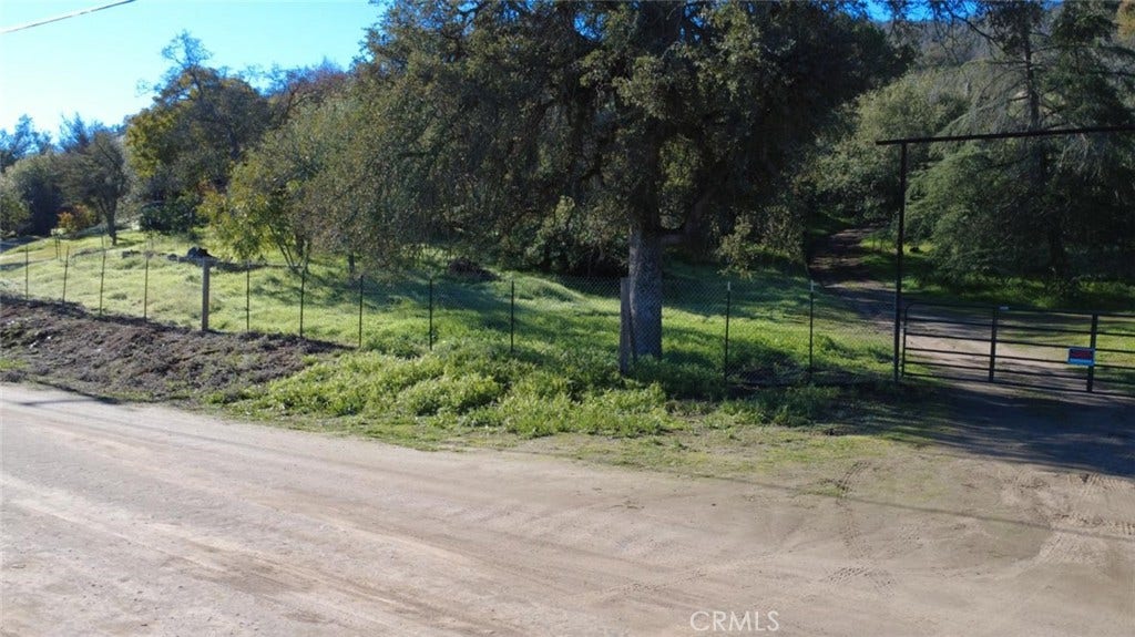 37087 Pebble, Squaw Valley, CA 93675 37087 Pebble, Squaw Valley, CA 93675