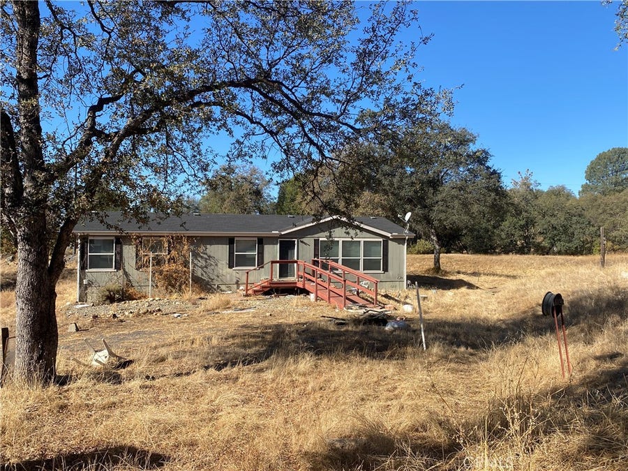 Property photo for 4498 Highway 49 S, Mariposa, CA