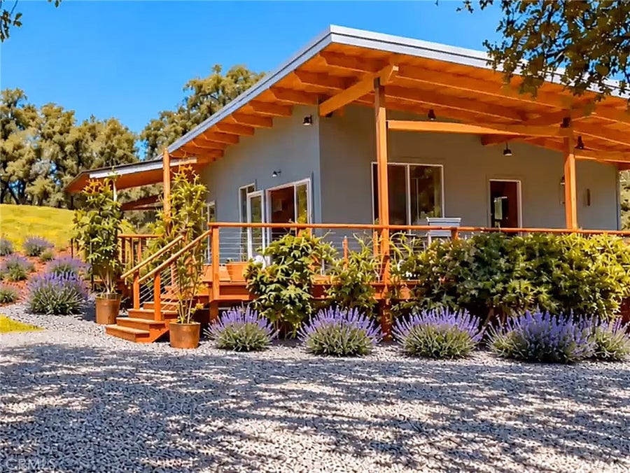Property photo for 4052 Indian Peak Road, Mariposa, CA