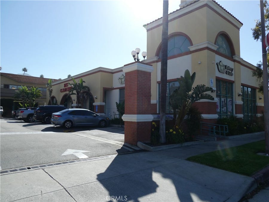 Property photo for 1427 W Glenoaks Boulevard, Glendale, CA
