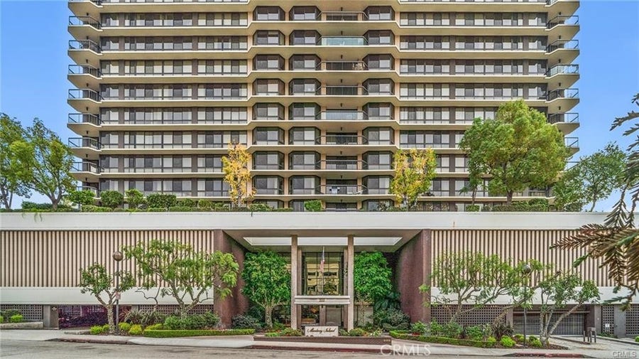 Property photo for 222 Monterey Road, #104, Glendale, CA