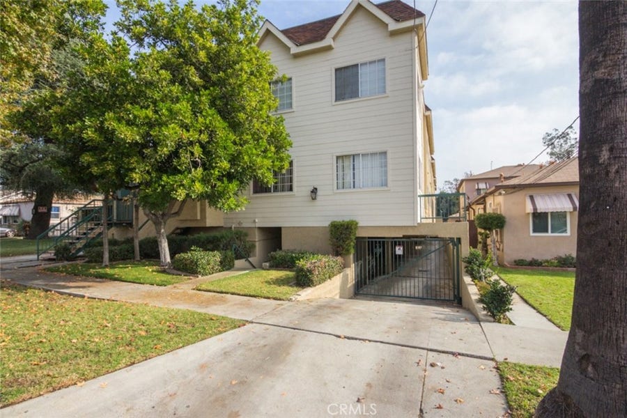 Property photo for 404 Lincoln Avenue, Glendale, CA