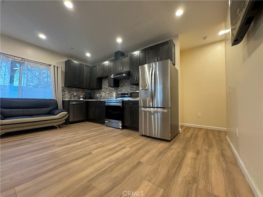 Property photo for 14134 Califa st, Sherman Oaks, CA