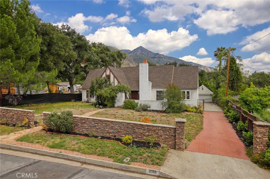 Property photo for 2360 Morslay, Altadena, CA
