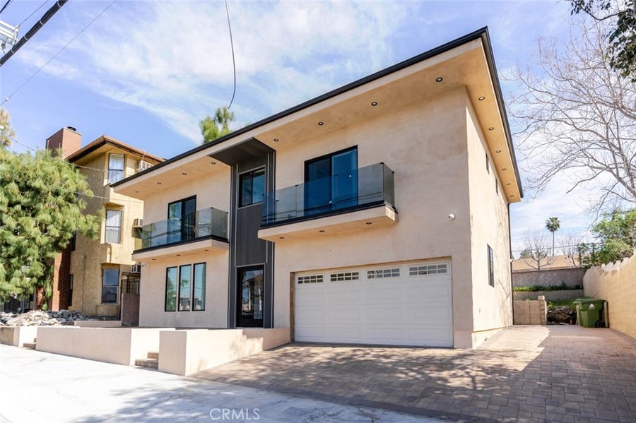 Property photo for 10232 Tujunga Canyon Boulevard, Tujunga, CA