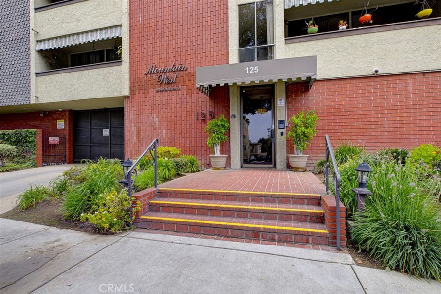 Property photo for 125 W Mountain Street, #216, Glendale, CA