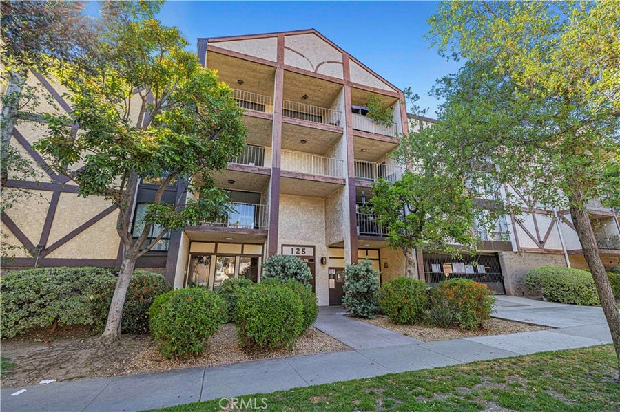 Property photo for 125 N Allen Avenue, #213, Pasadena, CA