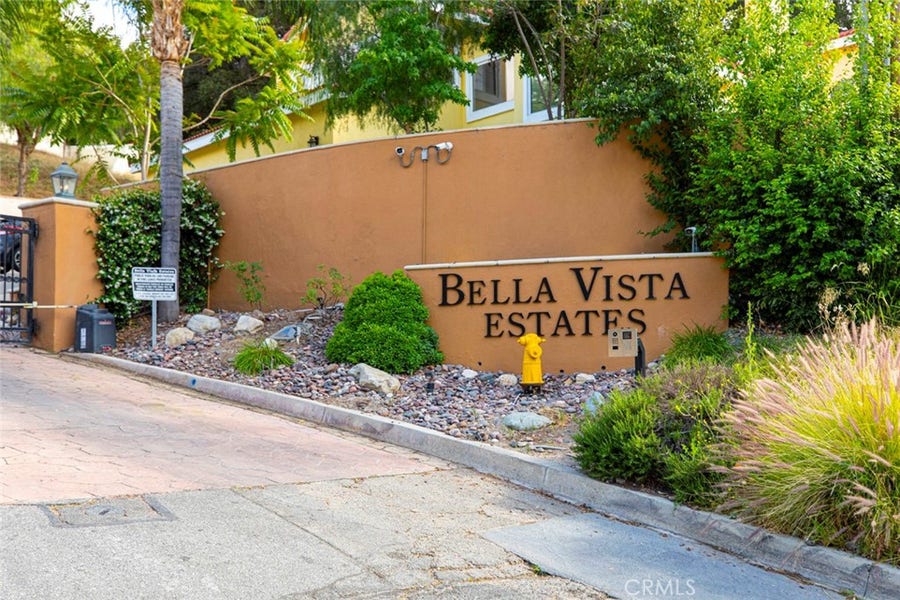 Property photo for 23811 Bella Vista Dr, Newhall, CA