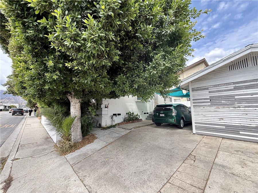 Property photo for 408 N Pacific Ave, Glendale, CA