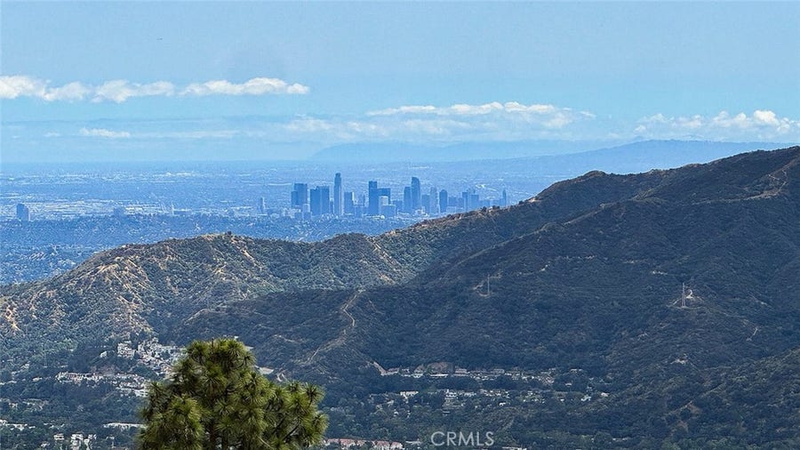 Property photo for 5660 Pine Cone Road, La Crescenta, CA