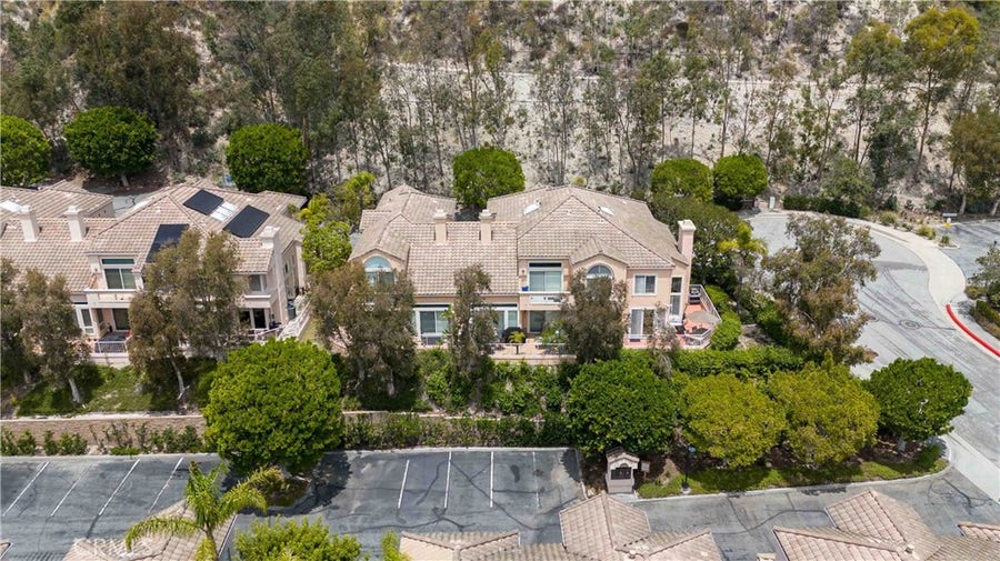Property photo for 1896 Caminito De La Narcissa, Glendale, CA
