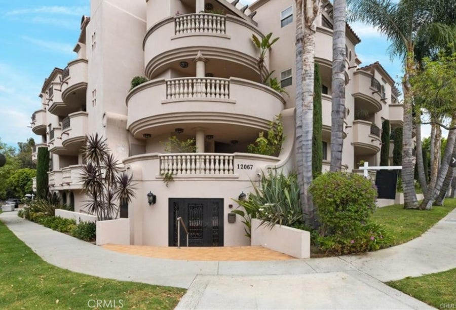 Property photo for 12067 Guerin Street, #305, Studio City, CA