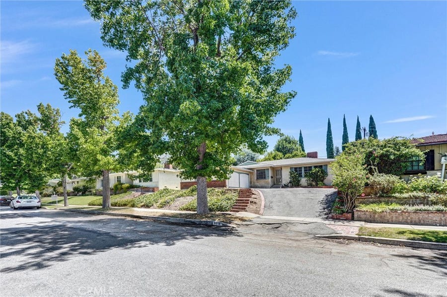 Property photo for 9818 Creemore Drive, Tujunga, CA