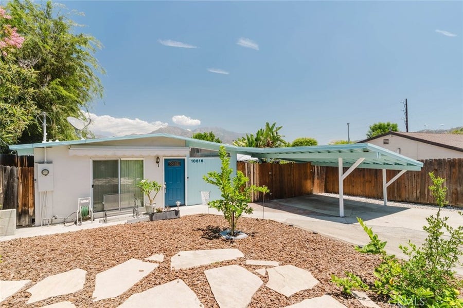 Property photo for 10616 Vanora Drive, Sunland, CA