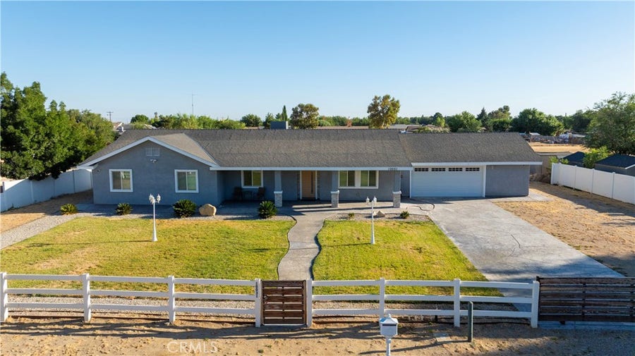 Property photo for 10031 E Avenue R10, Littlerock, CA
