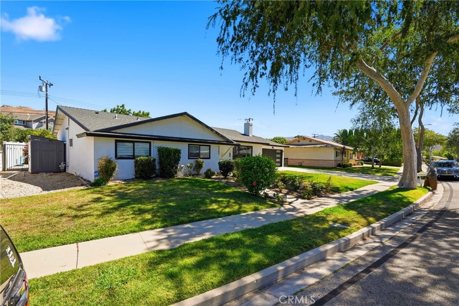 Property photo for 4563 Hempstead St, Simi Valley, CA
