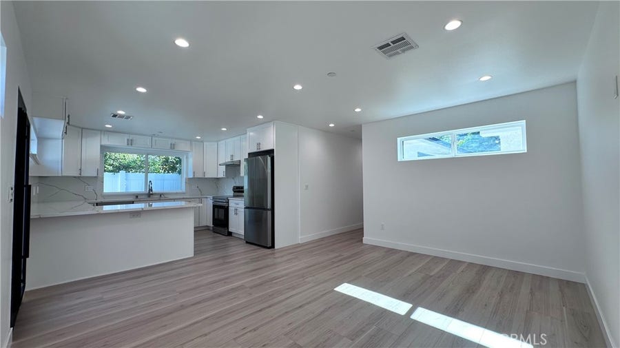 Property photo for 2135 N Brighton St., #101, Burbank, CA