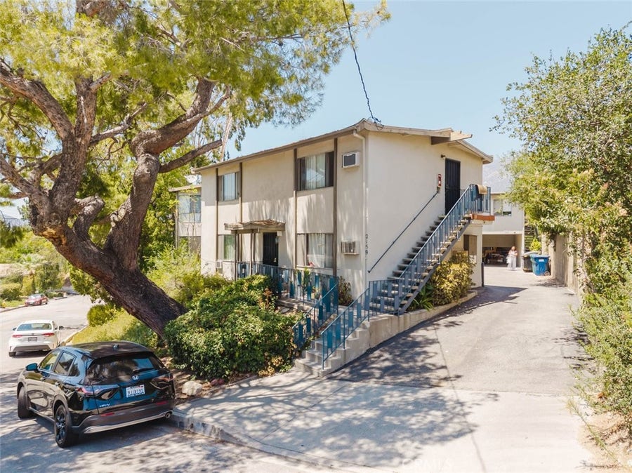 Property photo for 2159 La Canada Crest Drive, #2, La Canada Flintridge, CA